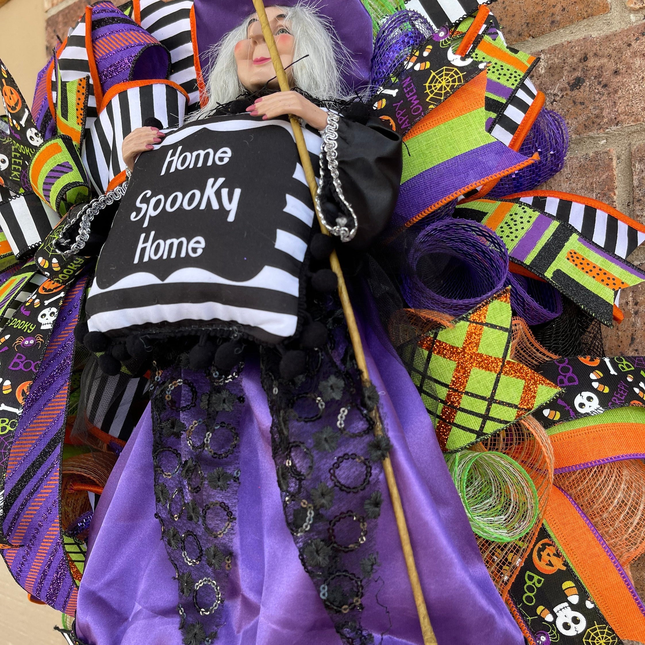 Halloween Witch Wreath Dressed in Purple for front door, Wreath With Purple Witch for Porch Decorations