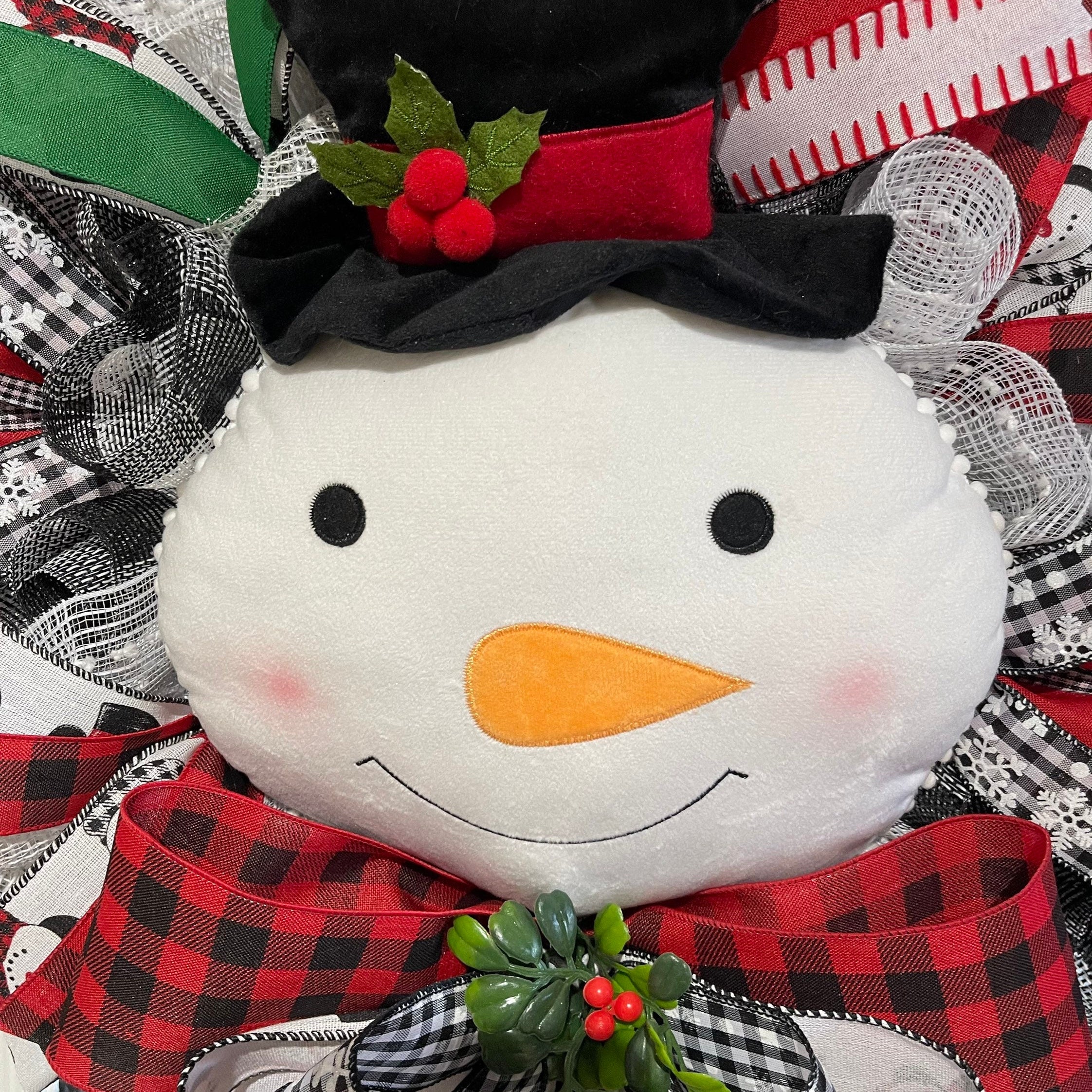 Snowman Christmas Wreath for your door, Traditional red and black Buffalo check Christmas decor, Farmhouse Christmas wreath