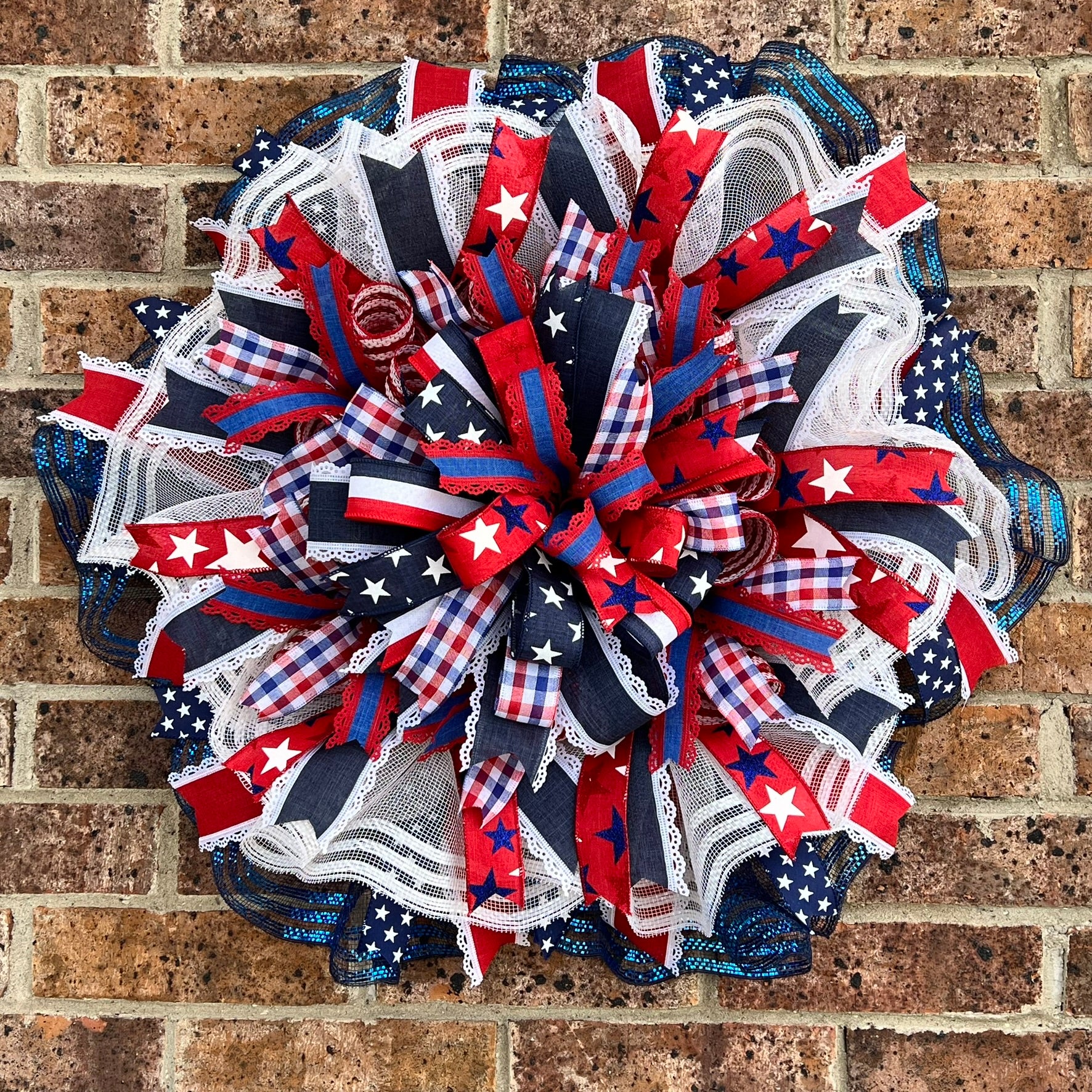 Queen Ann Patriotic Wreath – Star-Spangled Summer Beauty