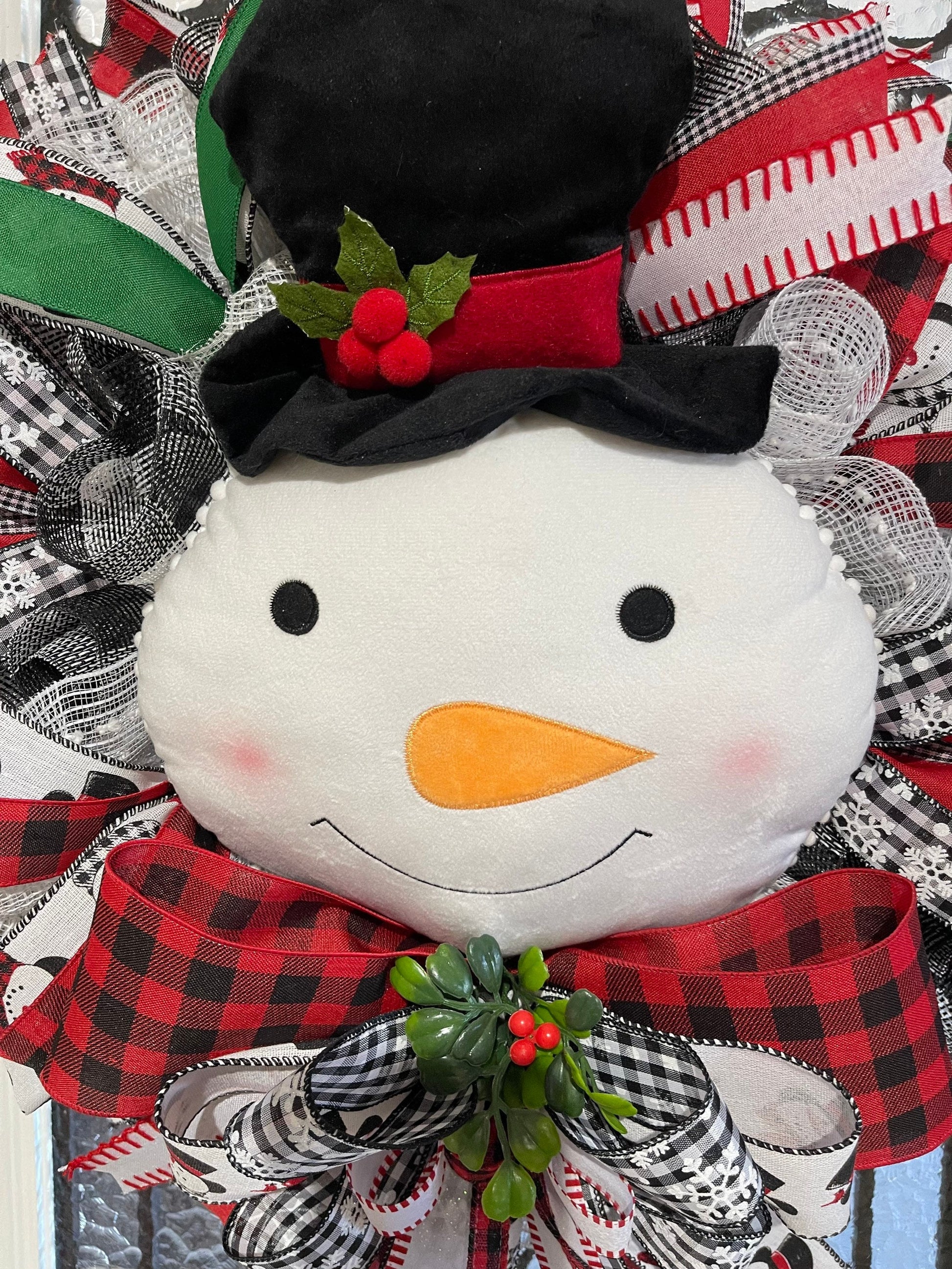 Snowman Christmas Wreath for your door, Traditional red and black Buffalo check Christmas decor, Farmhouse Christmas wreath