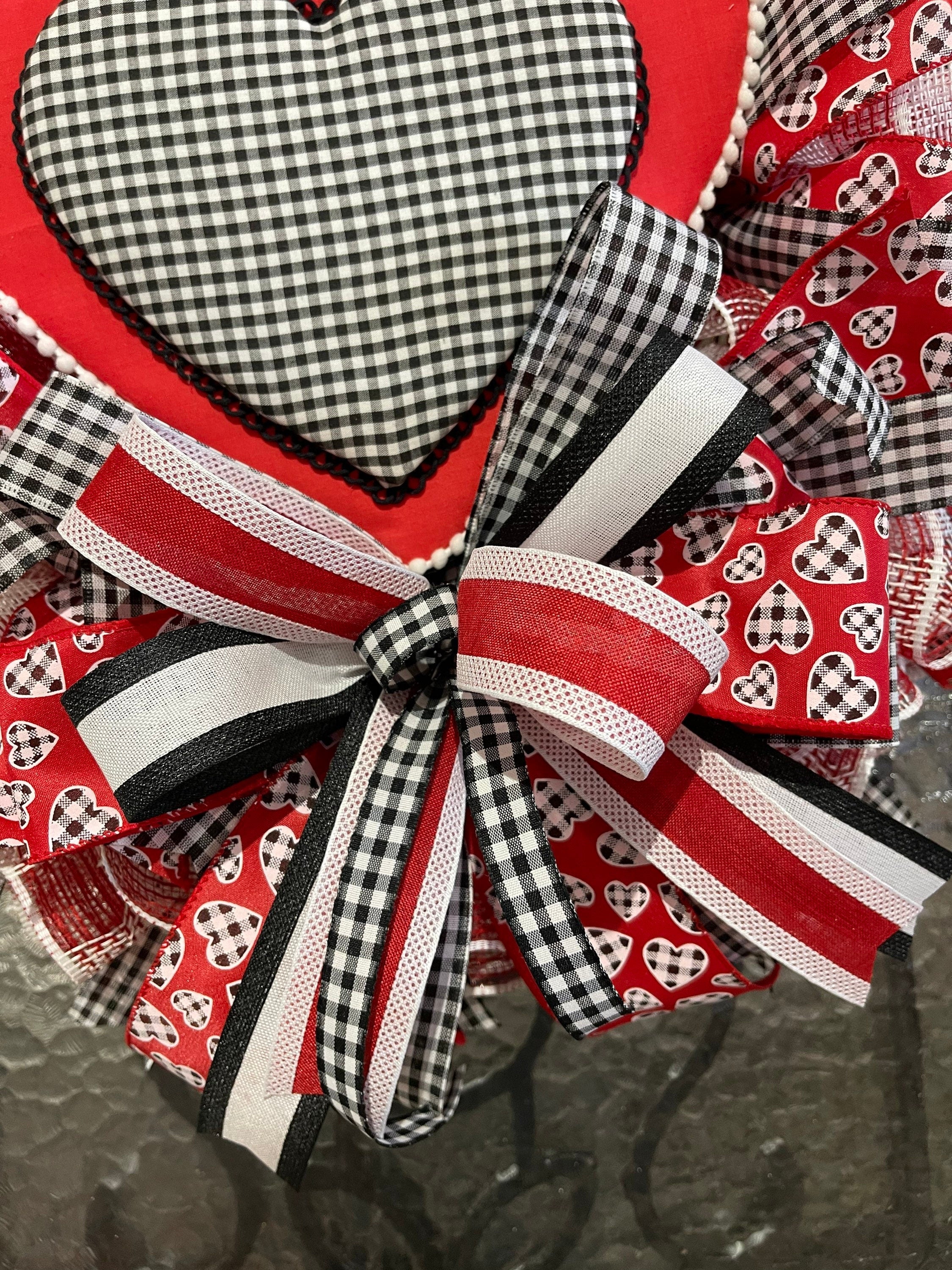 Valentine Wreath for your door, Heart Valentine Wreath, Valentines Wreath, Desert Wreath Creations