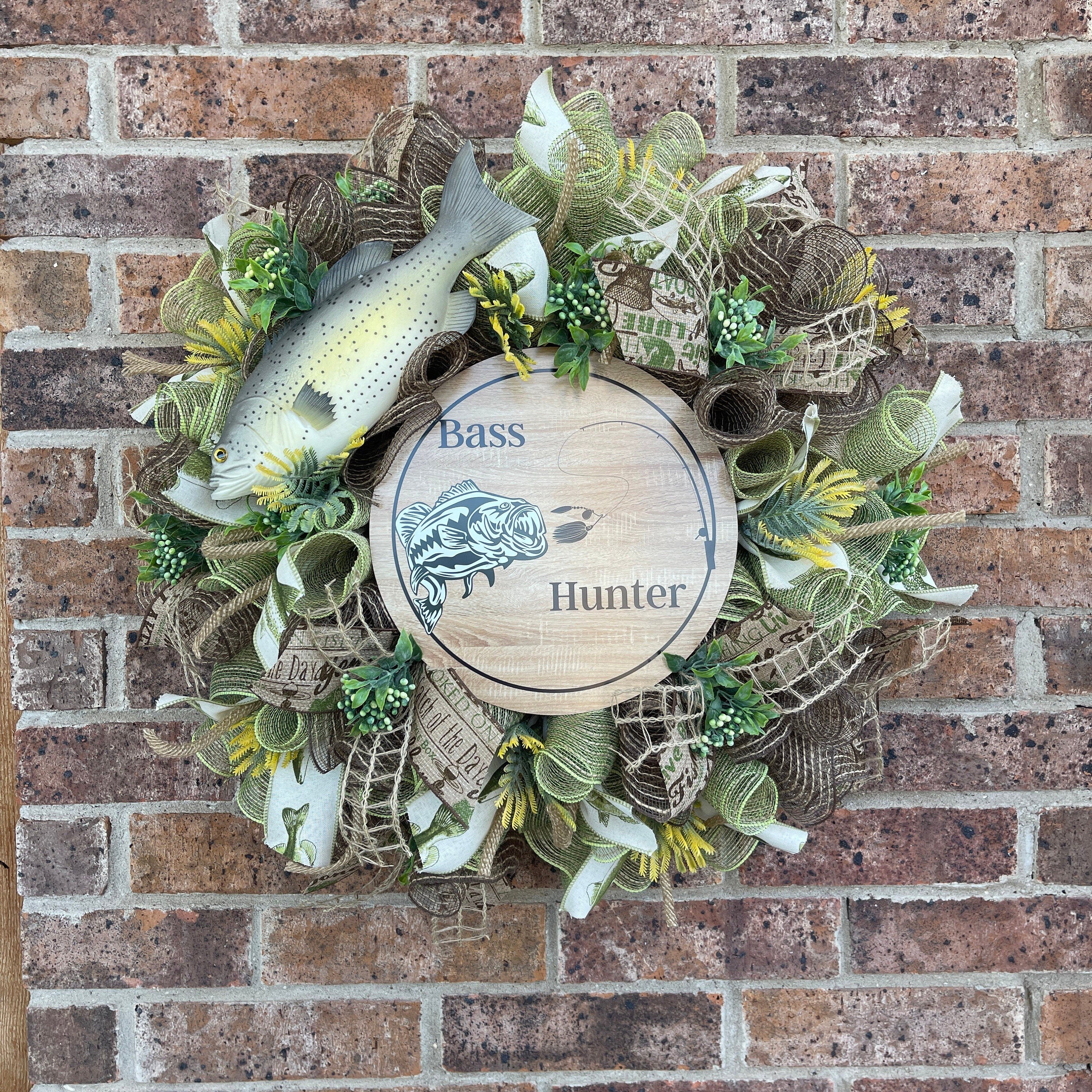 Fishing Wreath, Large Mouth Bass Fishing Décor, Fishing Camp Wreath, Father's Day Wreath, Porch Decorations
