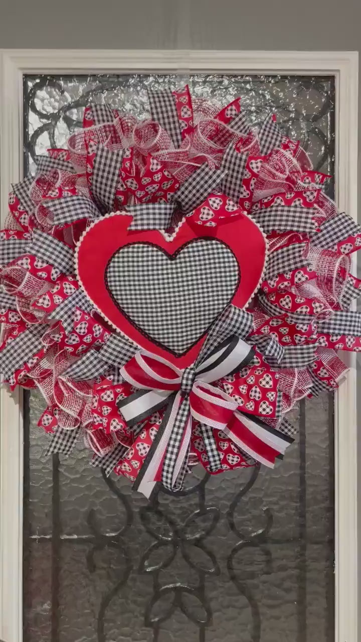 Valentine Wreath for your door, Heart Valentine Wreath, Valentines Wreath, Desert Wreath Creations